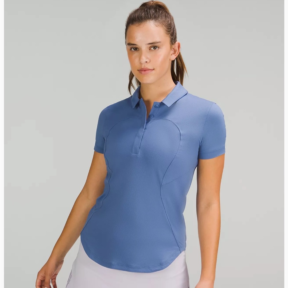 Lululemon Quick-Drying Short Sleeve Polo in Water Drop, size 0